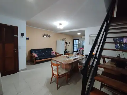 DEPARTAMENTO VENTA LA PLATA PATIO PILETA COCHERA