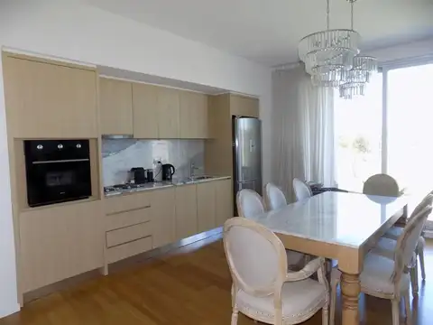 Departamento 4 ambientes con 2 baños