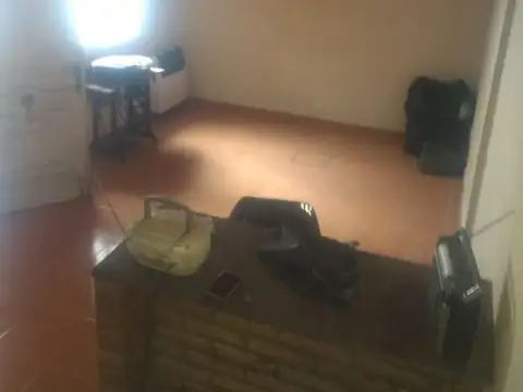 Galpon en Venta 30  mts Fondo