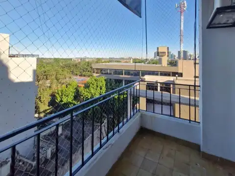 Departamento 5 ambientes con 3 baños