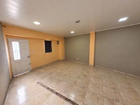 AV HIPOLITO YRIGOYEN 2600