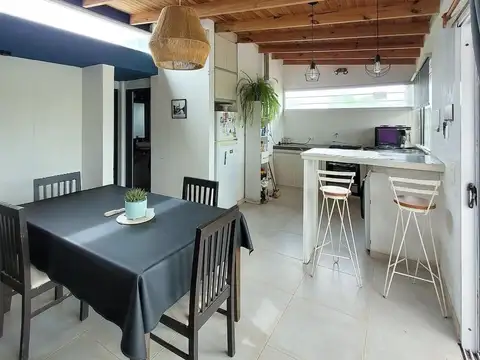 Casa 3 ambientes con 1 baño