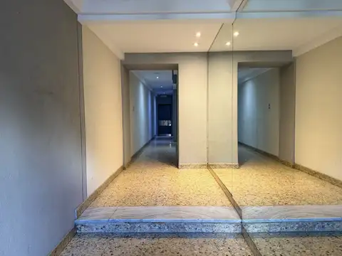 Bogotá 300, Piso 8