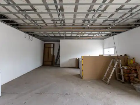 Casa en Venta en Isidro Casanova, USD 71.990
