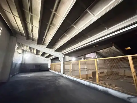 Galpon en Alquiler 45  mts Frente