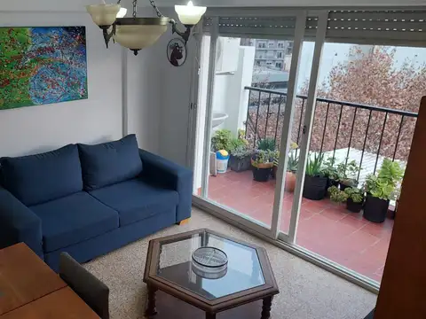 Valentin Virasoro 1100,  balcón , vista abierta!!