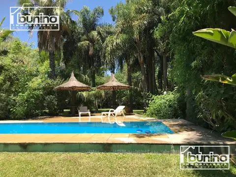 Casa 6 ambientes con 4 baños