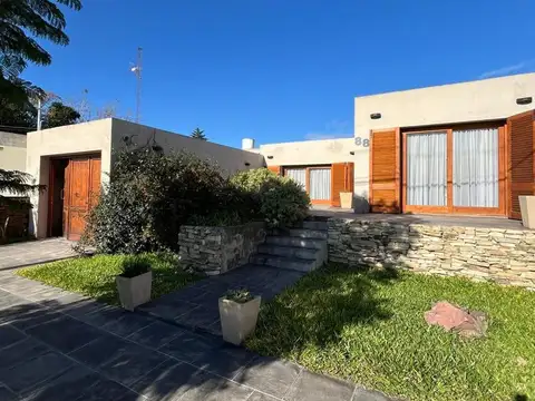 CASA EN VENTA EN INES INDART CON PILETA