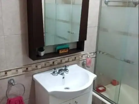 Se vende un hermoso departamento semipiso al frente, muy luminoso - Villa Devoto