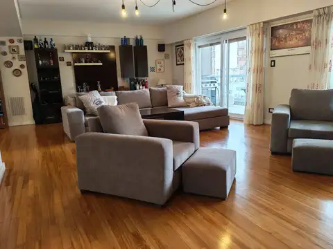 Departamento 5 ambientes con 3 baños