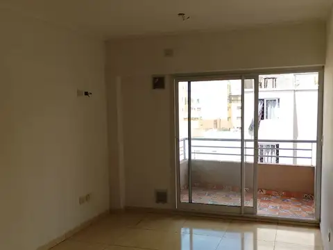Departamento en Alquiler en Mataderos, $ 900.000