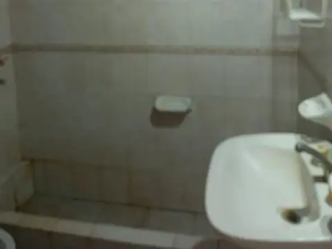 Depto Tipo Casa en Alquiler con 1 cocheras