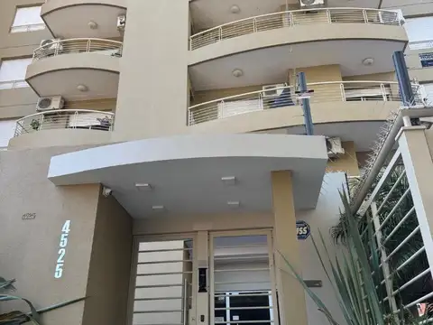 DEPARTAMENTO 2 AMB CON COCHERA - CASEROS (centro)