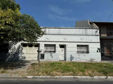 CASA  REFACCIONAR en LOTE 296 M2