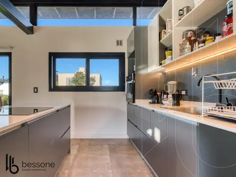 Casa 3 ambientes con 3 baños