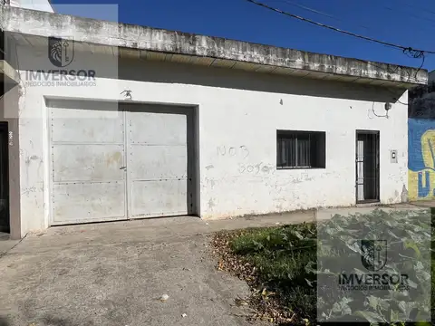 barra 2278 Galpón con entrada de vehículo.