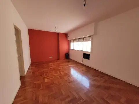 Departamento 2 ambientes contrafrente- Quilmes Centro, Alvear esq. Alem