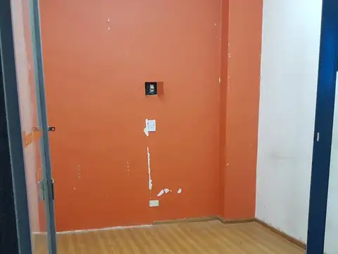 Local en Venta en Balvanera, USD 25.000