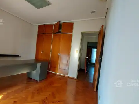 Departamento 11 ambientes con 5 baños