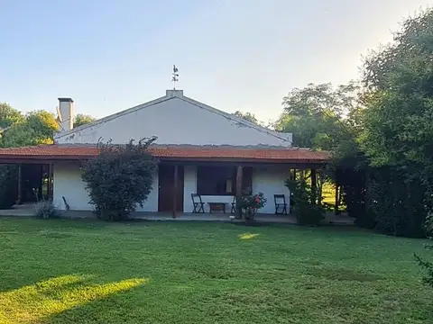 Casa Quinta con 6Ha sobre Ruta N° 6 en Villa Larca