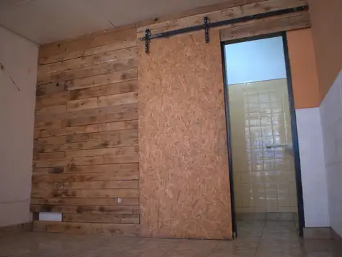 Local en Alquiler en Moron Norte, $ 310.000