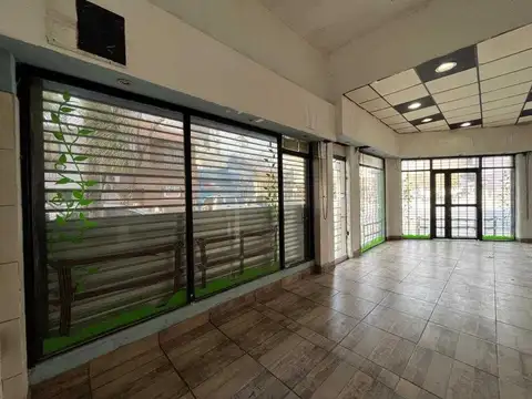 Local en Alquiler en Floresta, $ 1.500.000