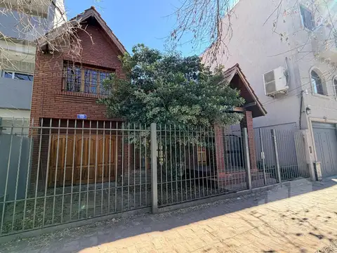 Alquiler Casa 4 Ambientes Con Cochera en San Antonio de Padua