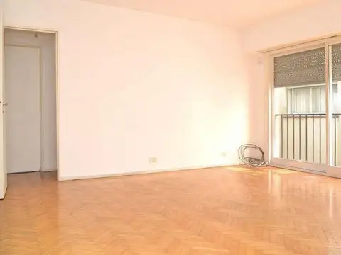 Departamento de 2 ambientes, a una cuadra de los bosques de Palermo en Recoleta