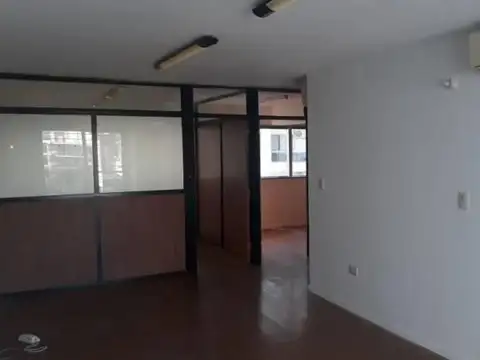 Montevideo 2400, Piso 6°