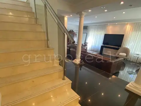 Casa en Venta en Solar Del Bosque, USD 430.000