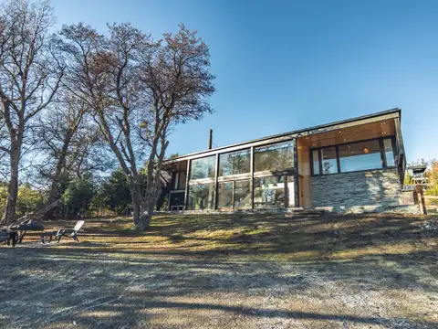 Casa 6 ambientes, estancia los ñires