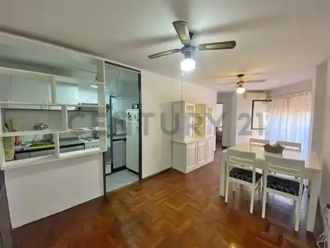 Bv Illia 300, Piso 0