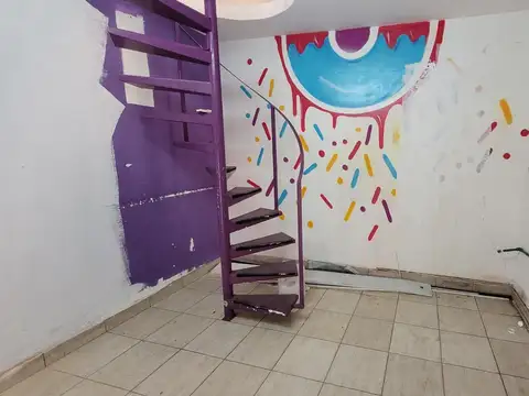 SAN MARTIN CENTRO: LOCAL AL FRENTE CON ENTREPISO. CONSULTE 