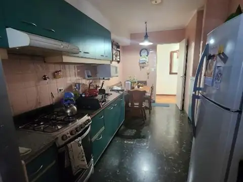 Departamento 4 ambientes con 2 baños