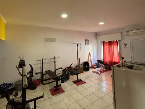 Avenida Eva Perón 1000