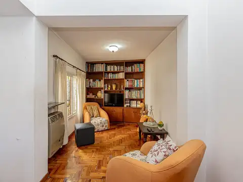 Depto Tipo Casa en Venta en Villa Sarmiento, USD 98.000
