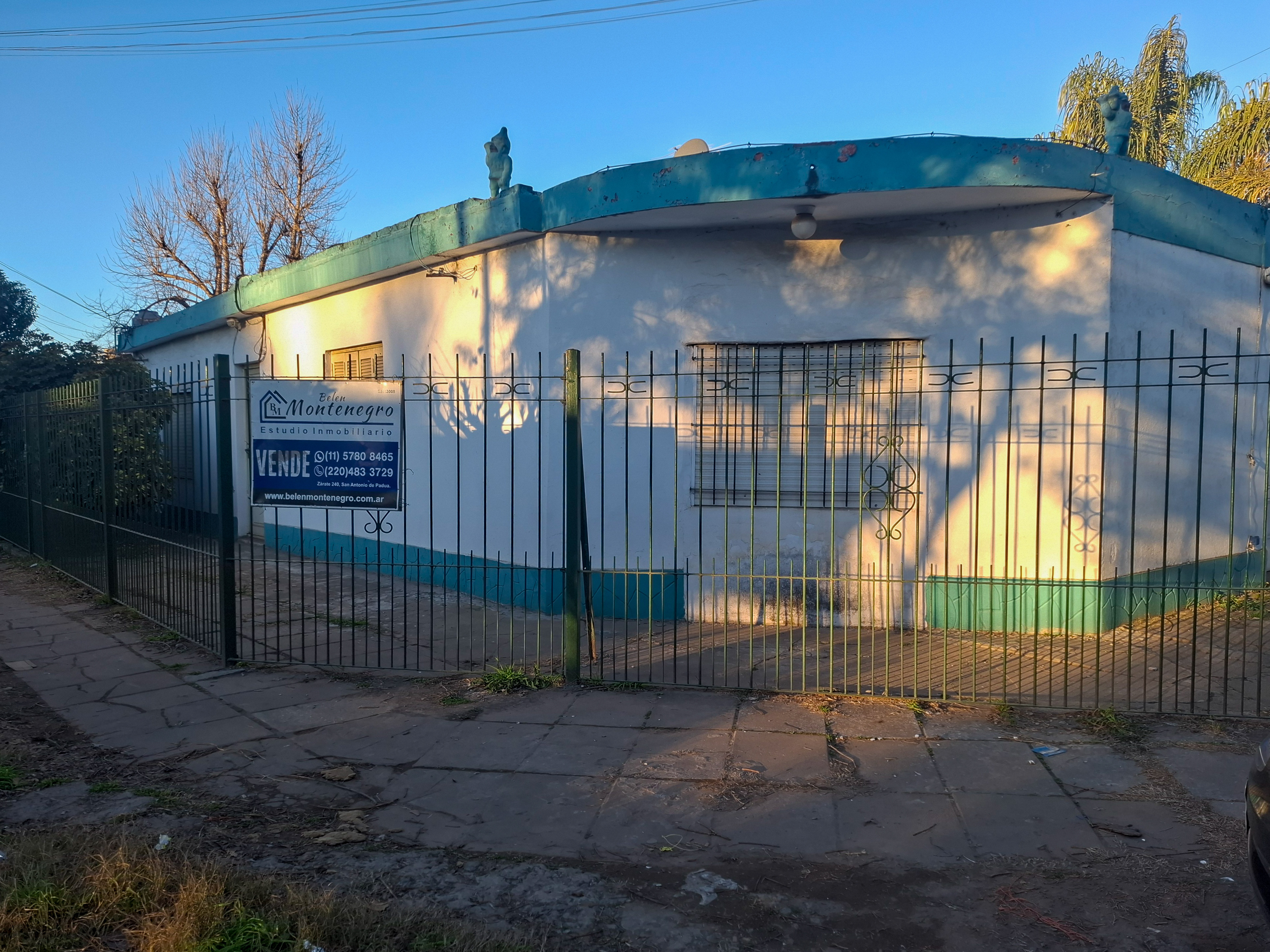 Casa en esquina + lote opcional | Ideal inversor