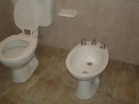 CASA EN EXCELENTE ZONA APTA CRÉDITO