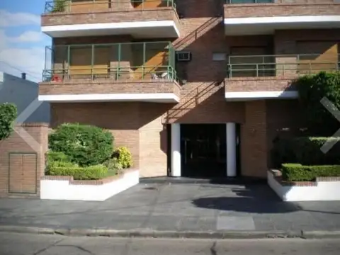 VENTA DEPARTAMENTO 4 AMBIENTES EN RAMOS MEJÍA