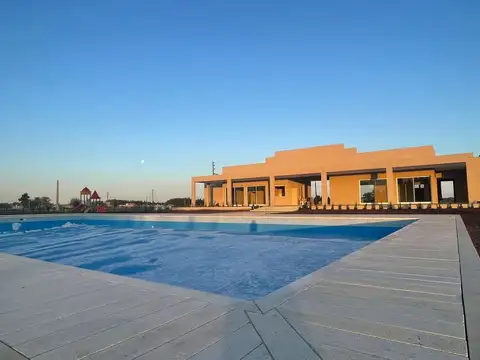 Avenida Juan Pablo II 1500