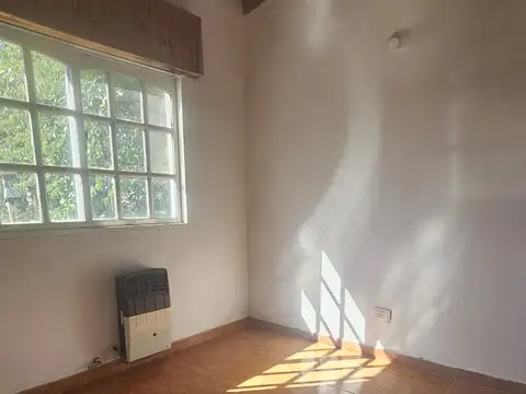 Depto Tipo Casa en Alquiler al Noreste