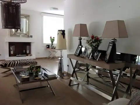 Casa en Alquiler de 4 dormitorios