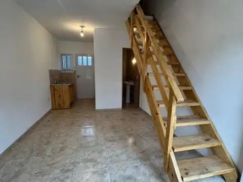 Depto Tipo Casa en Venta de 3 ambientes