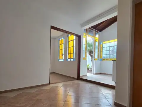 Depto Tipo Casa en Alquiler de Monoambiente