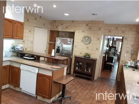 Departamento 5 ambientes con 2 baños