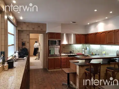 Departamento en Alquiler con 2 cocheras