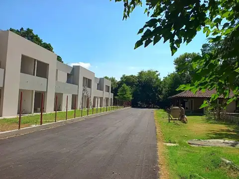 Casa 3 ambientes con 2 baños