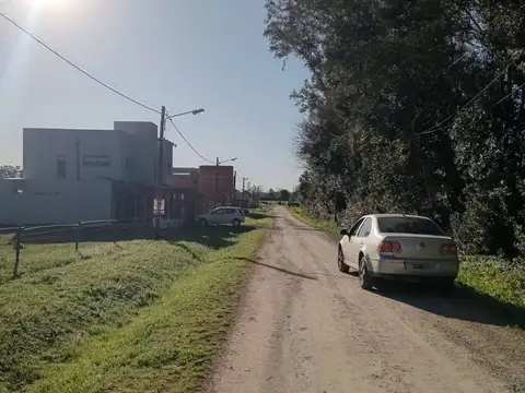 Terreno en Venta en Arturo Segui, USD 35.000