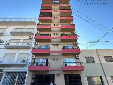 Avenida Rivadavia 3700, Piso 1