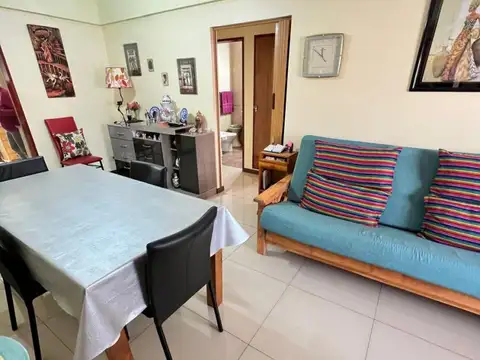 Departamento 4 ambientes con 2 baños